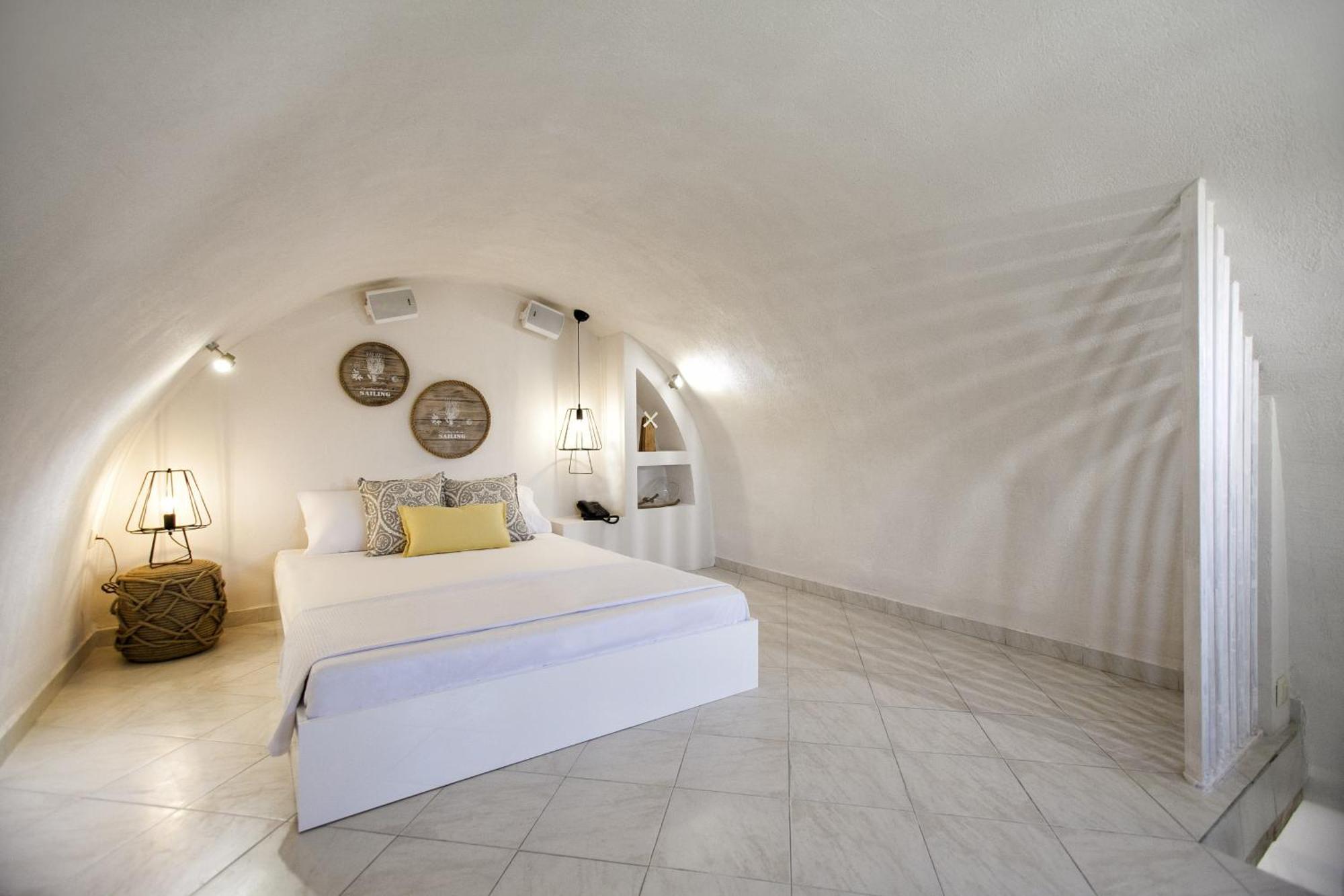 Privee Santorini Otel Perissa  Oda fotoğraf