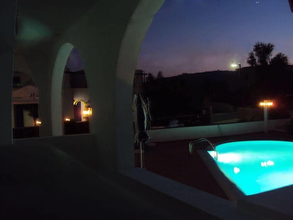 Privee Santorini Otel Perissa  Dış mekan fotoğraf